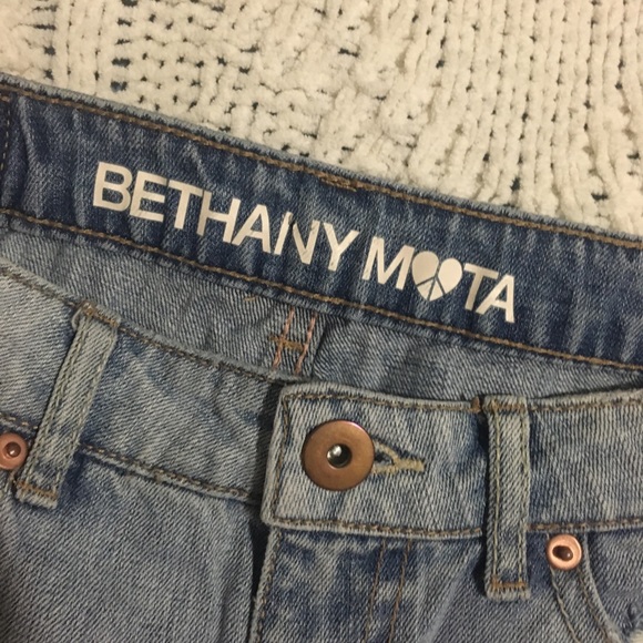 High Rise Ripped Jean Shorts - Picture 4 of 5